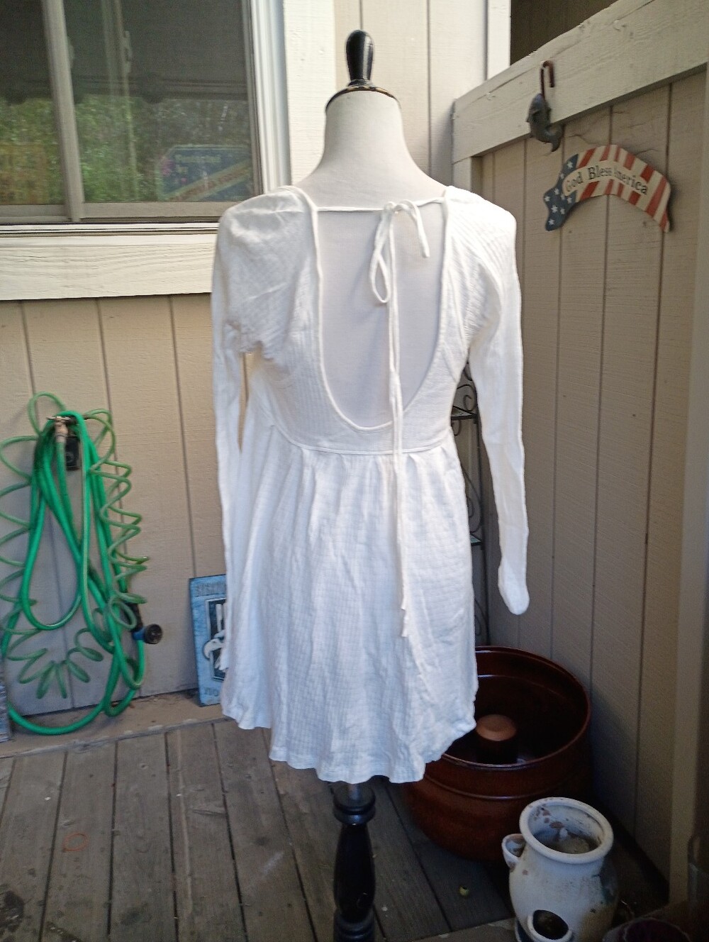 Dress - Picture 2 of 2